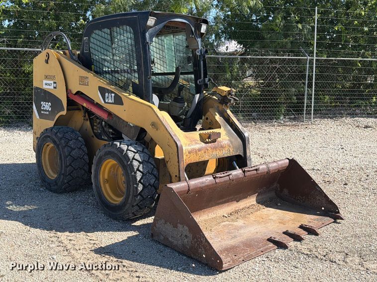 image for item YA3542 2007 Caterpillar 256C skid steer loader