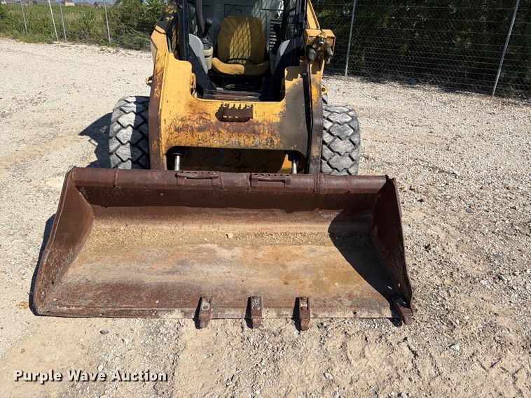 image for item YA3542 2007 Caterpillar 256C skid steer loader