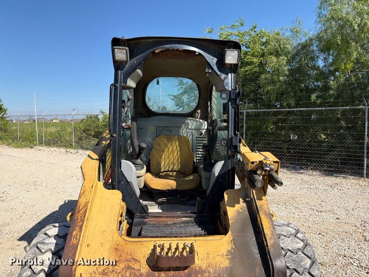 image for item YA3542 2007 Caterpillar 256C skid steer loader