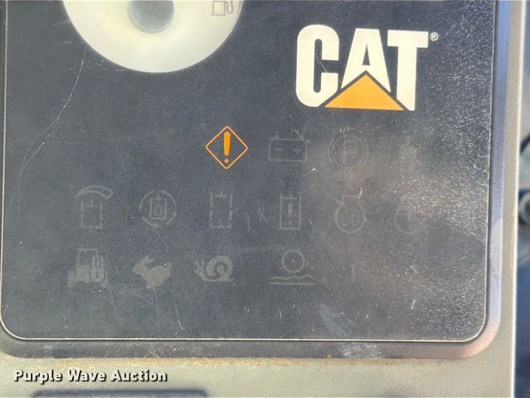 image for item YA3542 2007 Caterpillar 256C skid steer loader