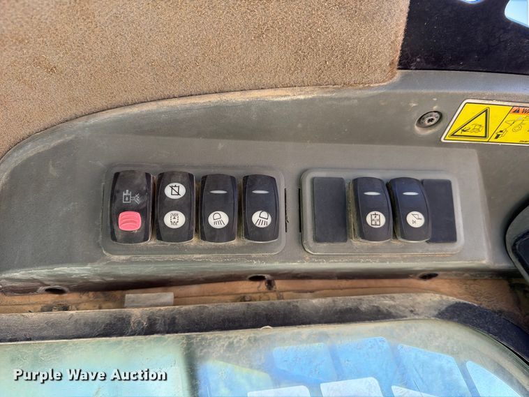 image for item YA3542 2007 Caterpillar 256C skid steer loader