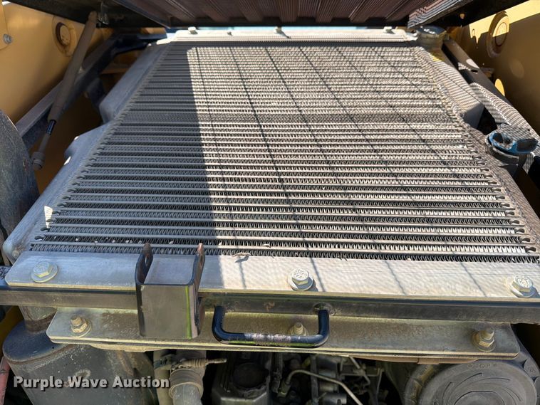 image for item YA3542 2007 Caterpillar 256C skid steer loader