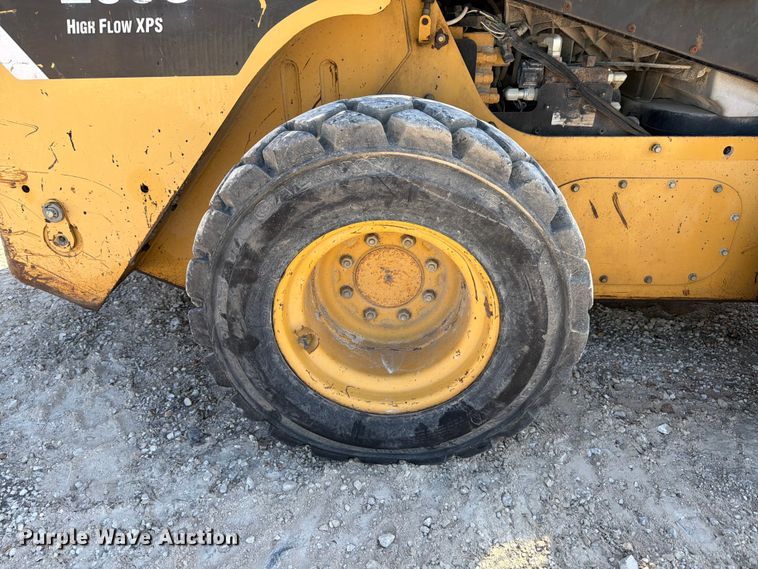 image for item YA3542 2007 Caterpillar 256C skid steer loader