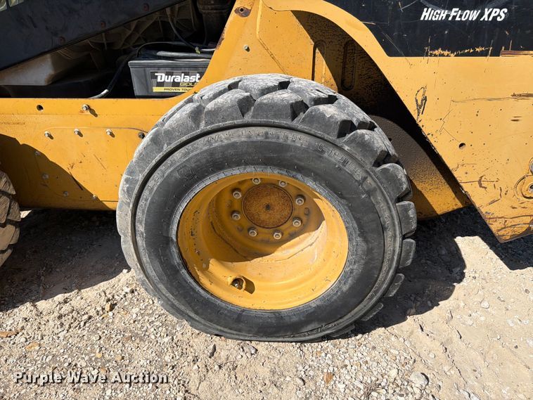 image for item YA3542 2007 Caterpillar 256C skid steer loader