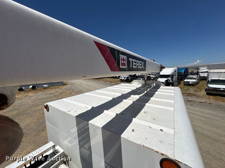 image for item YA3714 2017 Freightliner Business Class M2 forestry bucket truck
