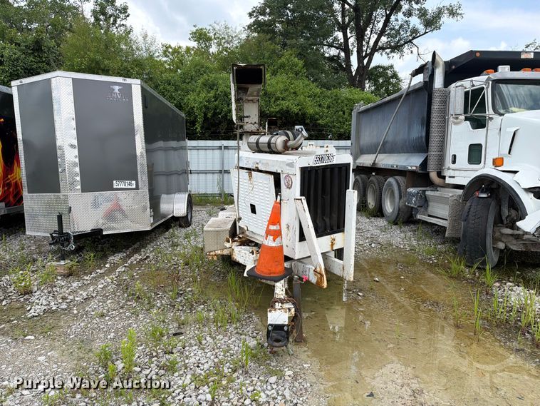 image for item YA3717 2012 Bandit  200XP wood chipper