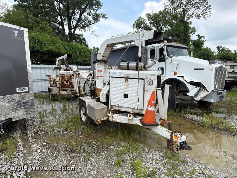 image for item YA3717 2012 Bandit  200XP wood chipper