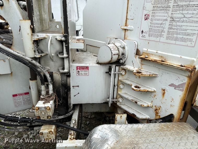 image for item YA3717 2012 Bandit  200XP wood chipper