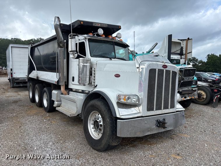 image for item YA3889 2020 Peterbilt 389 dump truck