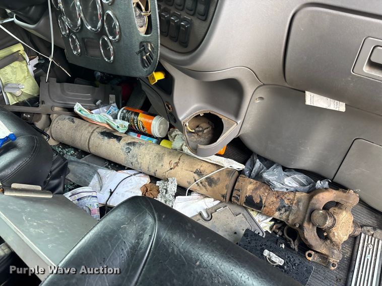 image for item YA3889 2020 Peterbilt 389 dump truck