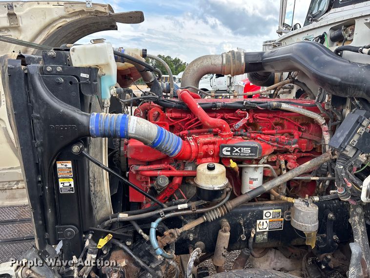 image for item YA3889 2020 Peterbilt 389 dump truck