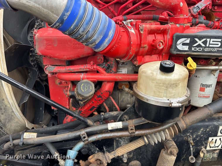 image for item YA3889 2020 Peterbilt 389 dump truck