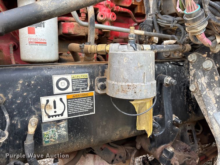 image for item YA3889 2020 Peterbilt 389 dump truck