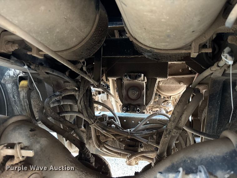 image for item YA3889 2020 Peterbilt 389 dump truck
