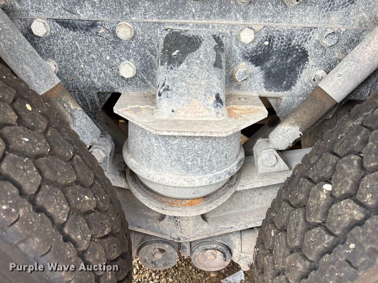 image for item YA3889 2020 Peterbilt 389 dump truck