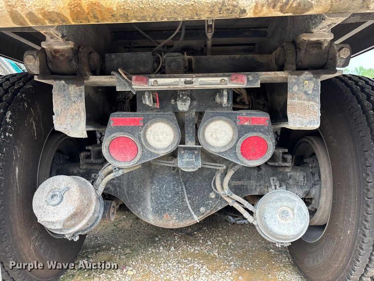 image for item YA3889 2020 Peterbilt 389 dump truck