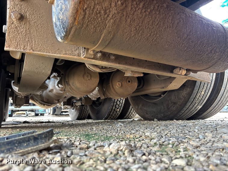 image for item YA3889 2020 Peterbilt 389 dump truck
