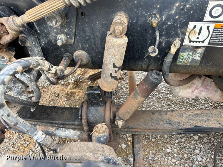 image for item YA3889 2020 Peterbilt 389 dump truck