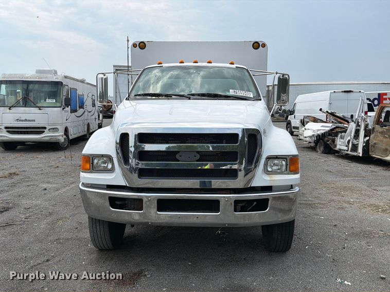 image for item YA3901 2010 Ford F750 Super Duty XL Crew Cab chipper truck