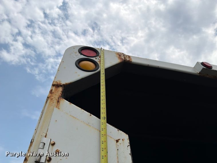 image for item YA3901 2010 Ford F750 Super Duty XL Crew Cab chipper truck