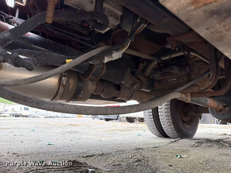 image for item YA3901 2010 Ford F750 Super Duty XL Crew Cab chipper truck