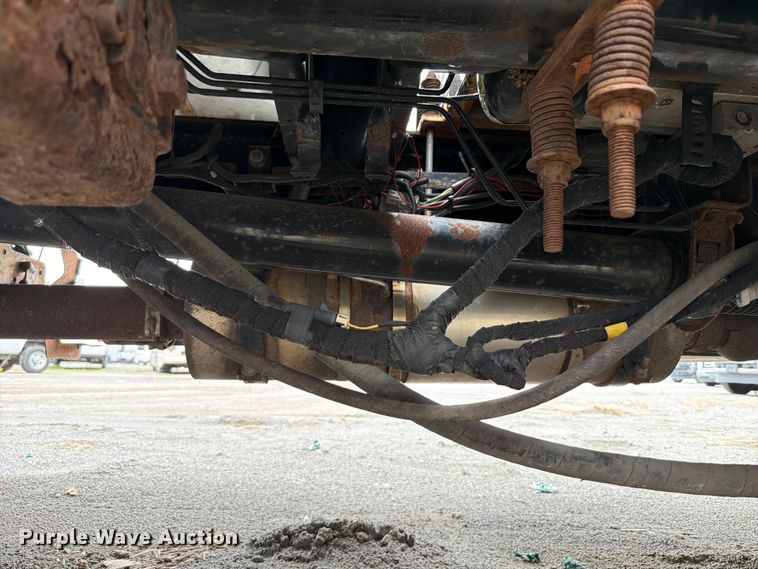 image for item YA3901 2010 Ford F750 Super Duty XL Crew Cab chipper truck