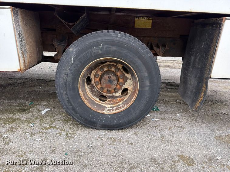image for item YA3901 2010 Ford F750 Super Duty XL Crew Cab chipper truck