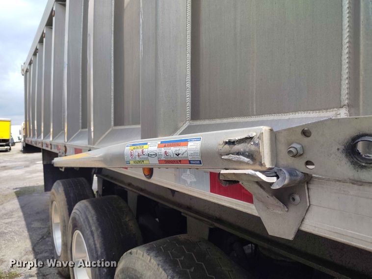 image for item YA3926 2022 Trailstar end dump trailer