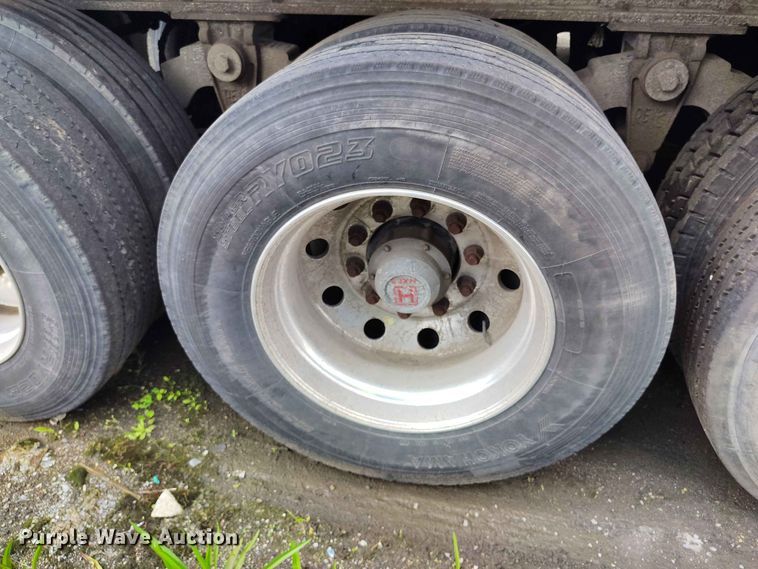 image for item YA3926 2022 Trailstar end dump trailer