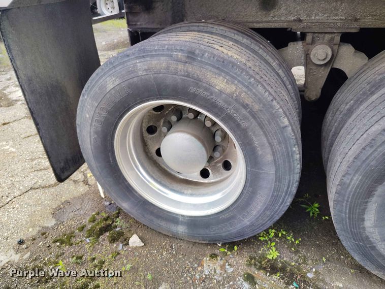 image for item YA3926 2022 Trailstar end dump trailer