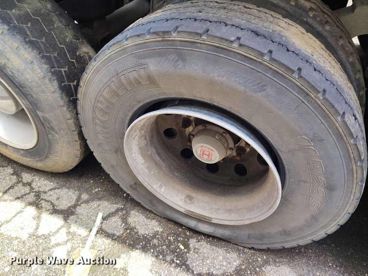image for item YA3926 2022 Trailstar end dump trailer