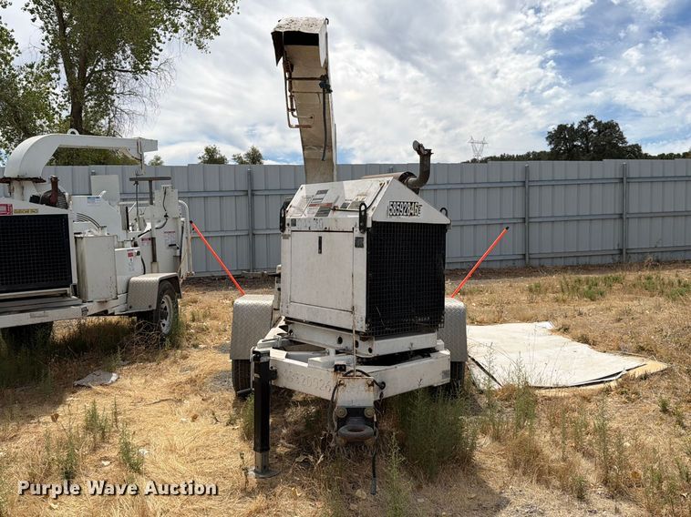 image for item YA3996 2011 Altec DC912A wood chipper