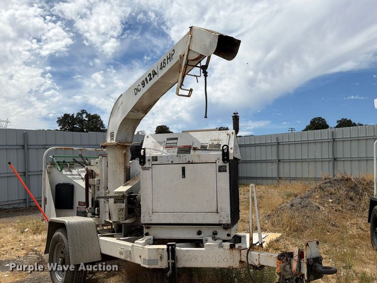 image for item YA3996 2011 Altec DC912A wood chipper