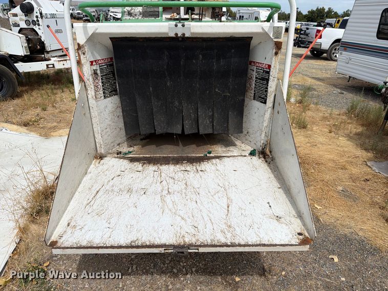 image for item YA3996 2011 Altec DC912A wood chipper