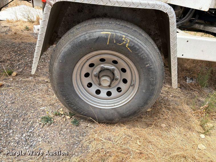 image for item YA3996 2011 Altec DC912A wood chipper