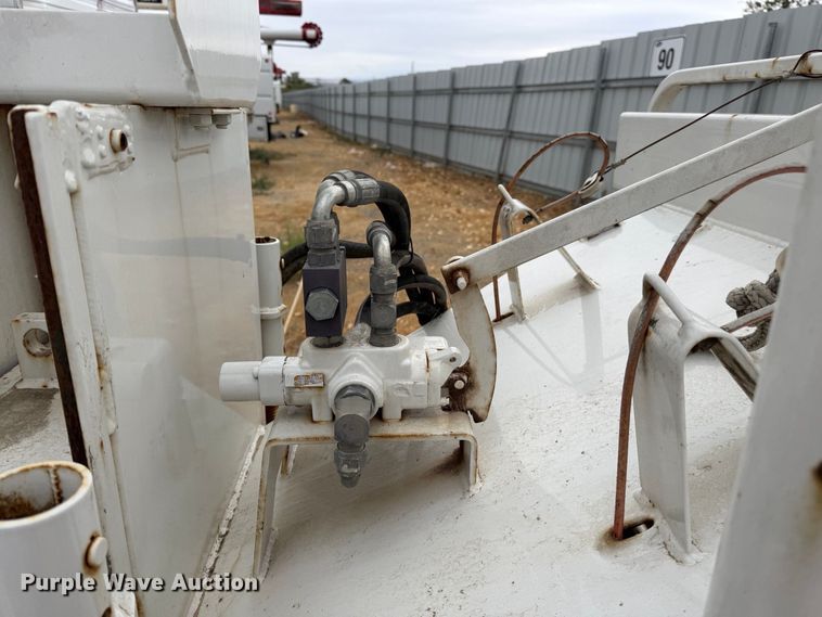 image for item YA4029 2019 Bandit 200UC wood chipper
