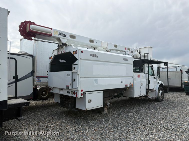 image for item YA4104 2015 Freightliner Business Class M2 forestry bucket truck