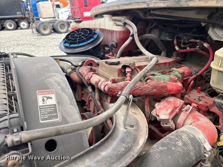 image for item YA4104 2015 Freightliner Business Class M2 forestry bucket truck