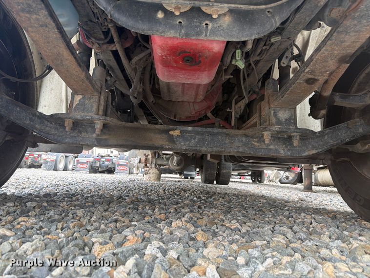 image for item YA4104 2015 Freightliner Business Class M2 forestry bucket truck