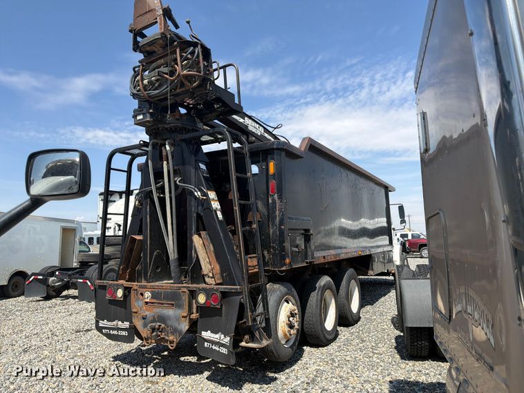 image for item YA4105 2011 Freightliner Business Class M2 grapple truck