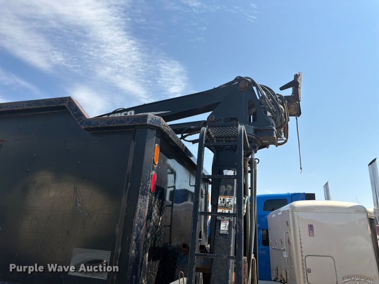 image for item YA4105 2011 Freightliner Business Class M2 grapple truck