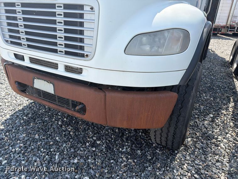 image for item YA4105 2011 Freightliner Business Class M2 grapple truck