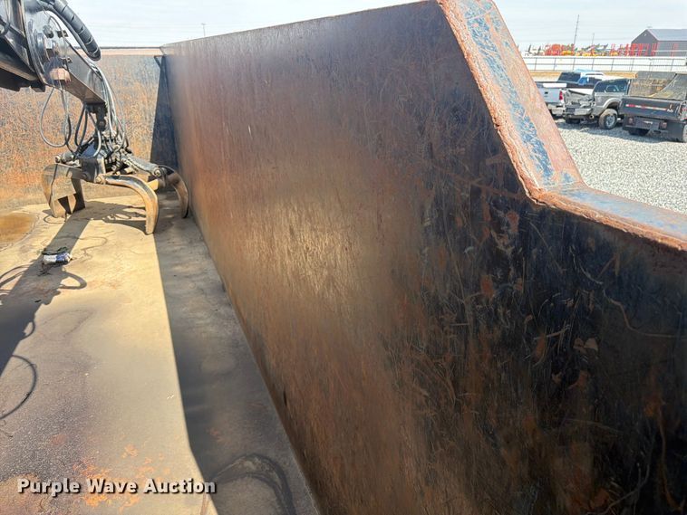 image for item YA4105 2011 Freightliner Business Class M2 grapple truck
