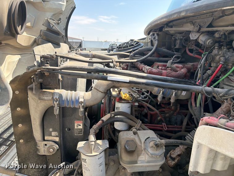 image for item YA4105 2011 Freightliner Business Class M2 grapple truck