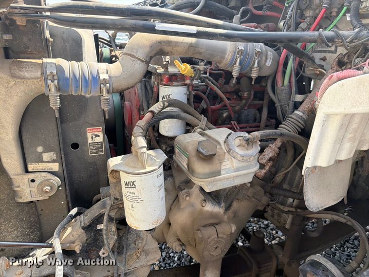 image for item YA4105 2011 Freightliner Business Class M2 grapple truck