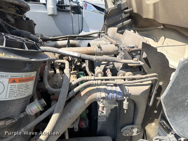 image for item YA4105 2011 Freightliner Business Class M2 grapple truck