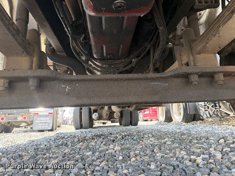 image for item YA4105 2011 Freightliner Business Class M2 grapple truck