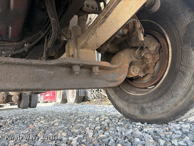 image for item YA4105 2011 Freightliner Business Class M2 grapple truck