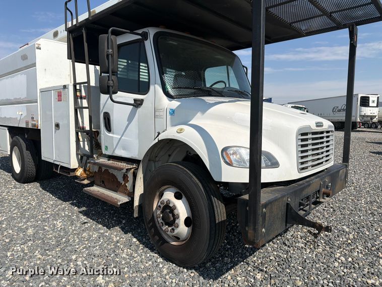 image for item YA4106 2014 Freightliner Business Class M2 forestry bucket truck