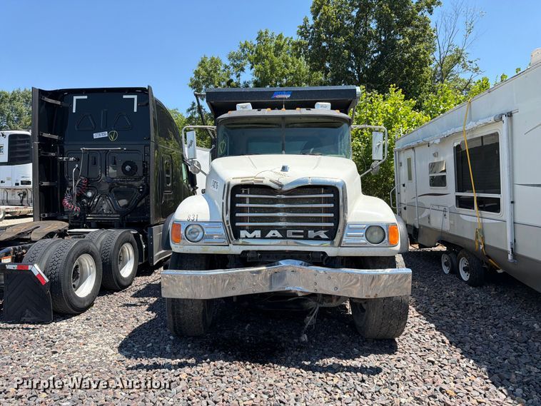 image for item YA4130 2004 Mack Granite CV713 dump truck